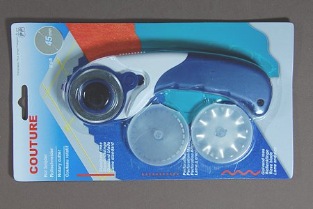 Rotary cutter 45mm + 3 Spare knives on card